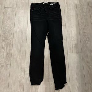 Black skinny jeans